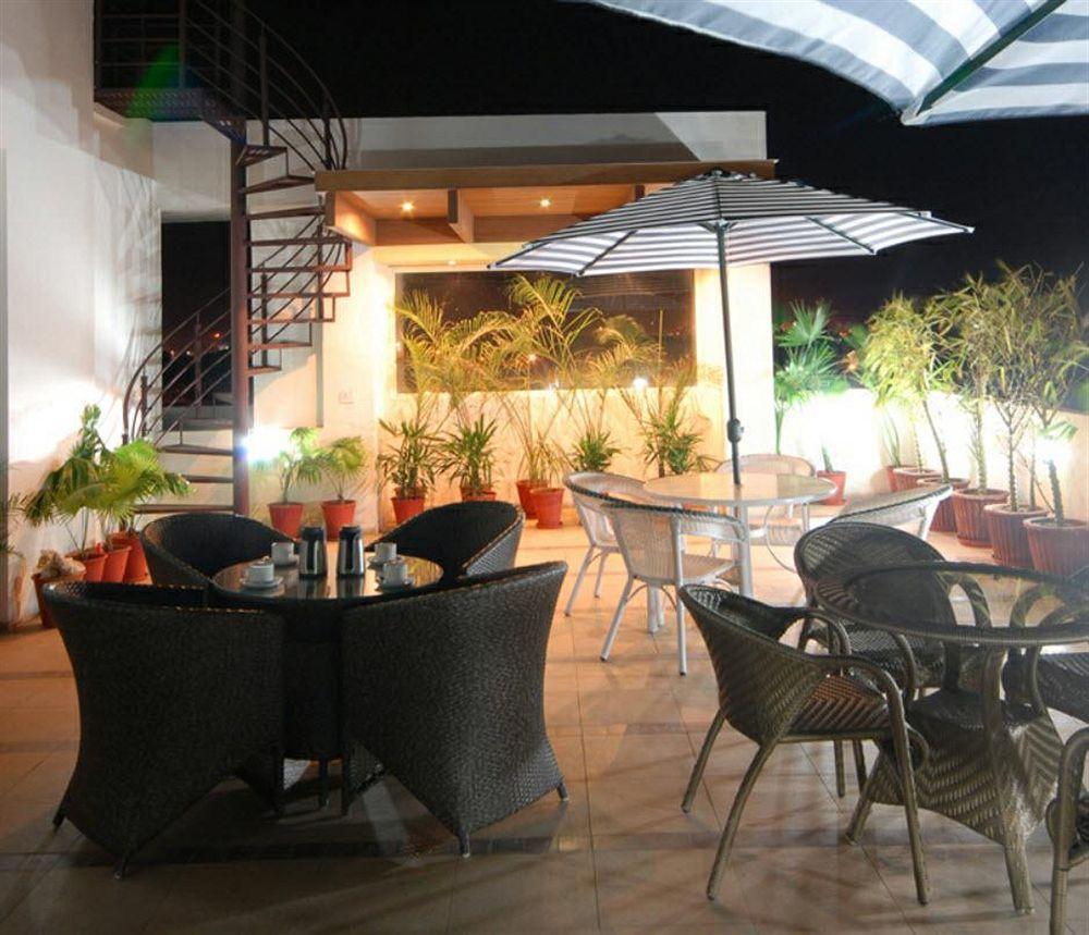 Hotel Nangis Pride Jaipur Extérieur photo