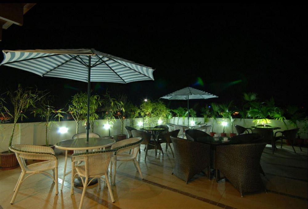 Hotel Nangis Pride Jaipur Extérieur photo